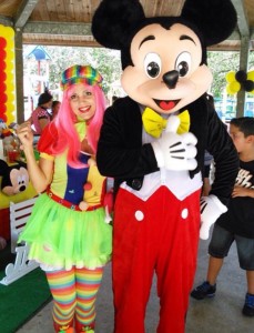 MIckey & Colorful Entertainer 